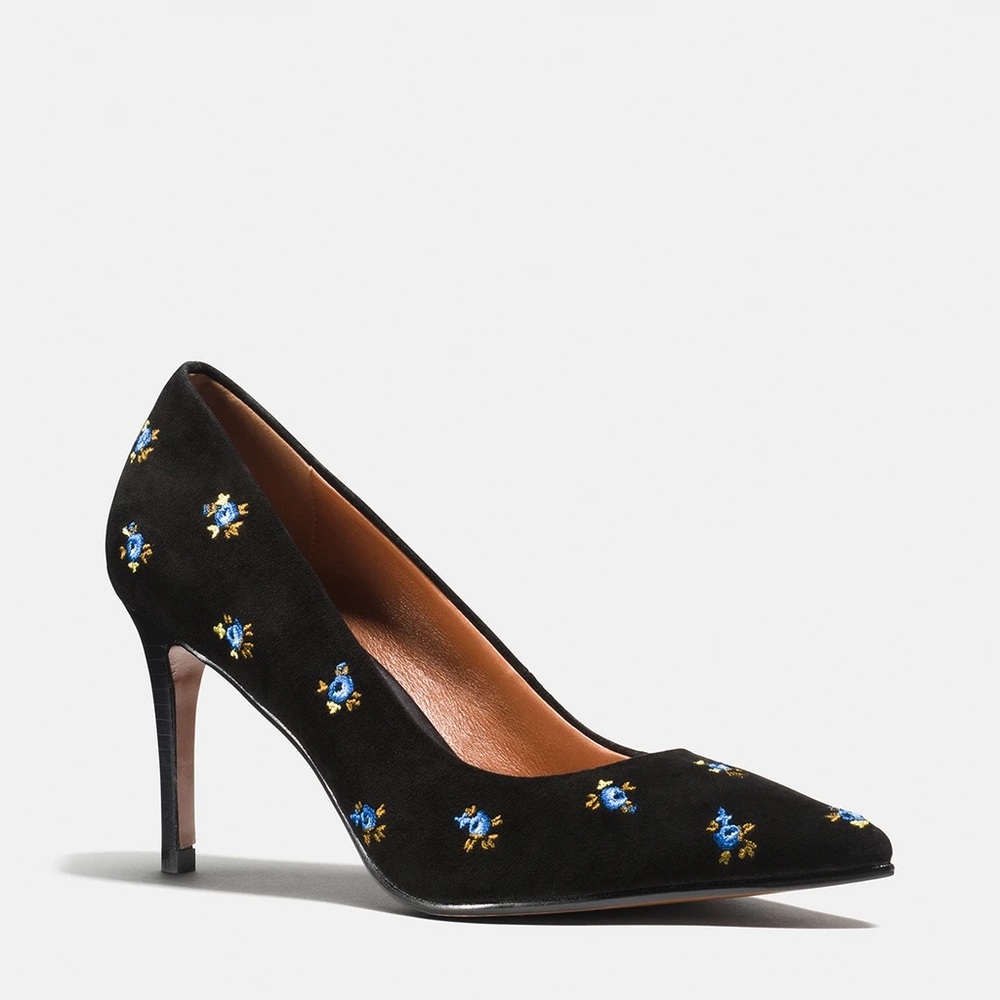 Prairie Pump Suede Coach